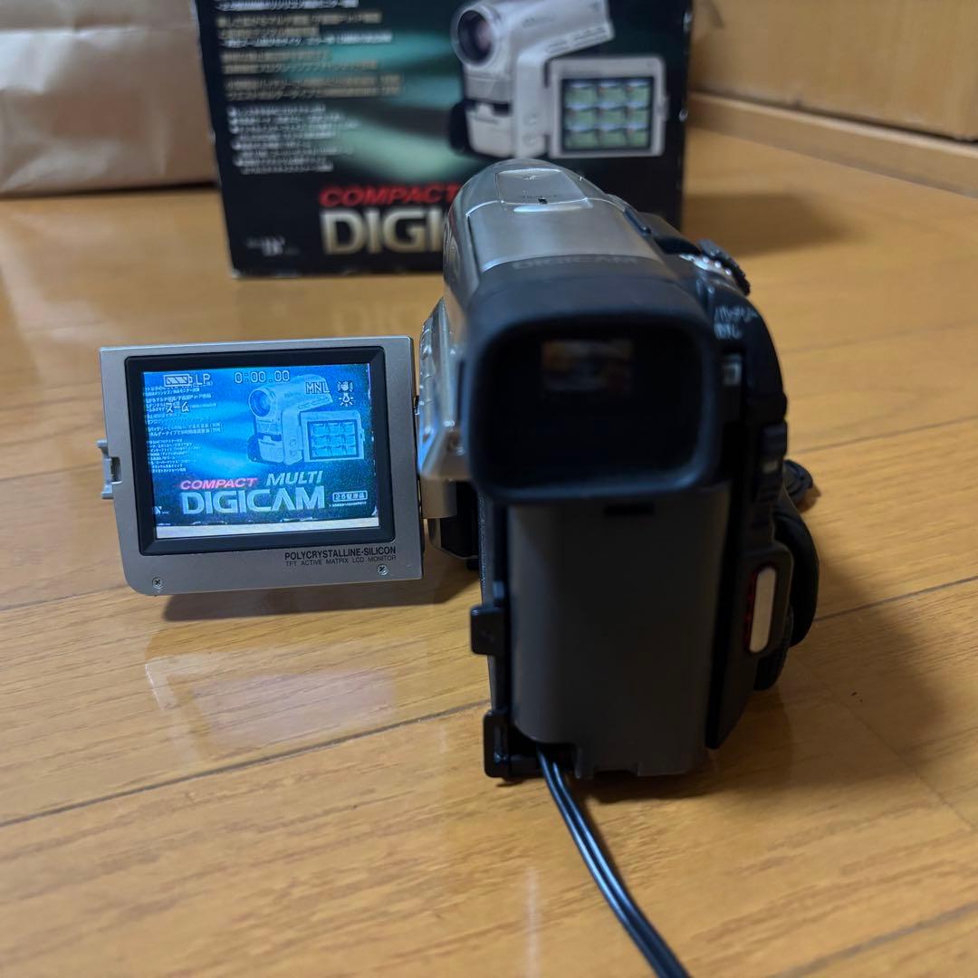 miniDVダビングに！デジタルビデオカメラPanasonic NV-C2