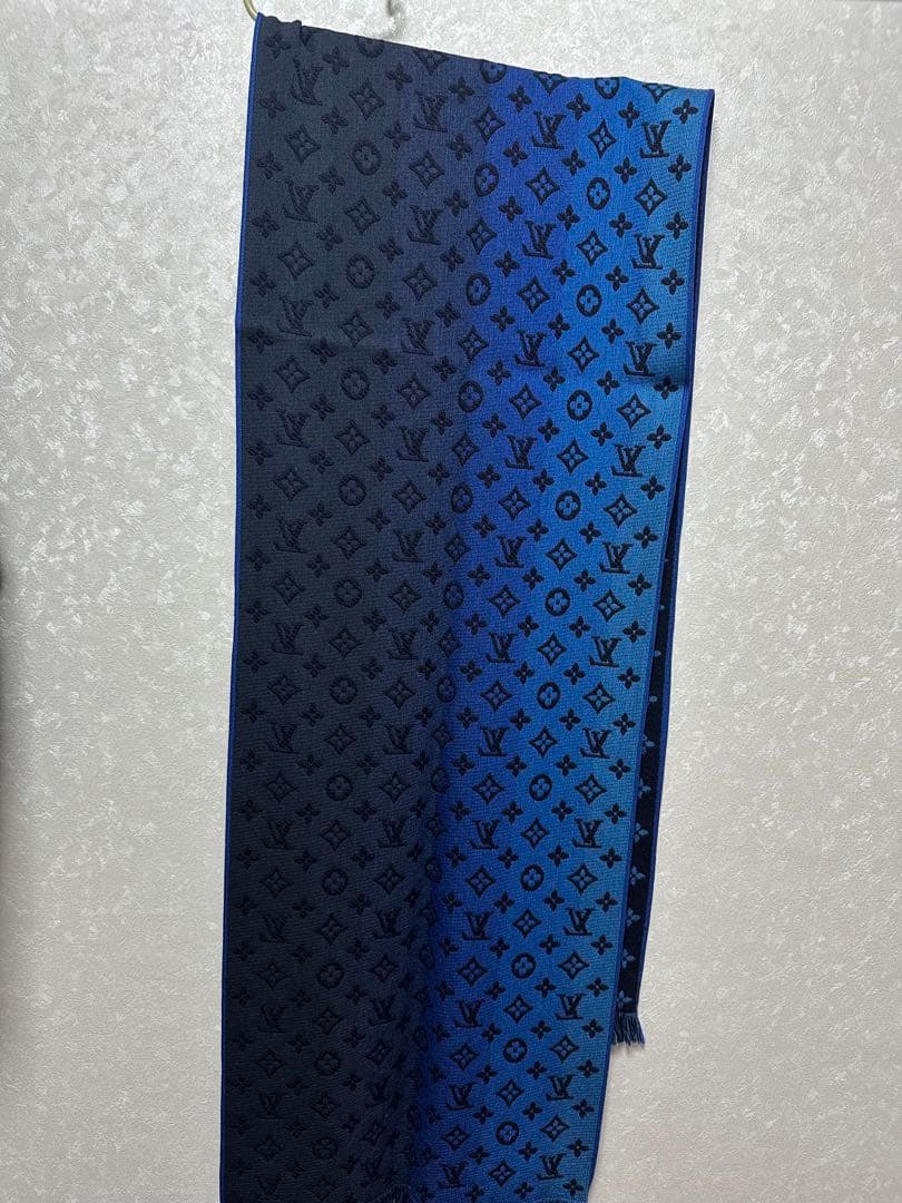 ルイ ヴィトン マフラー エシャルプ モノグラム クラシック グラディエント