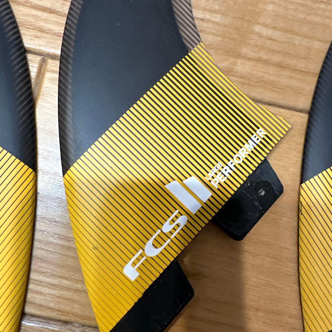 FCS II Performer サーフボードフィン 3枚セット