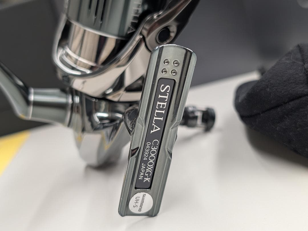 シマノ 22ステラ C3000XG & 社外ハンドルノブとリールスタンドセット