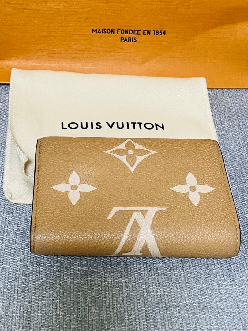 LOUIS VUITTON ヴィトン　財布