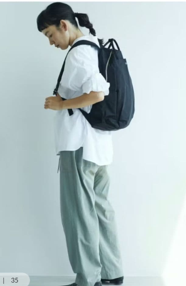 【美品】スタンダードサプライ　ワラルー　グレー ナイロンバックパック