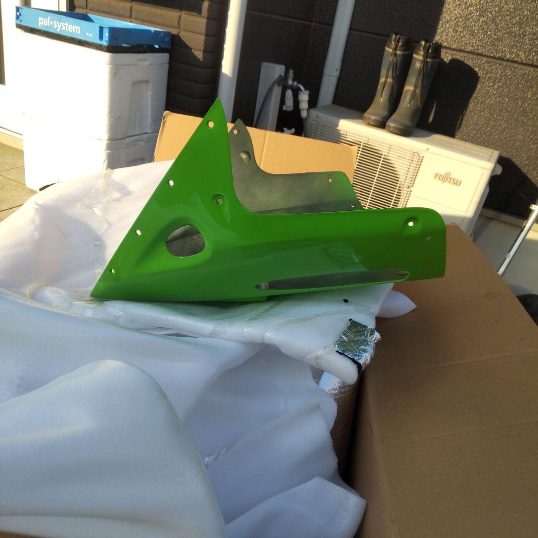 gpz900rカウルセット