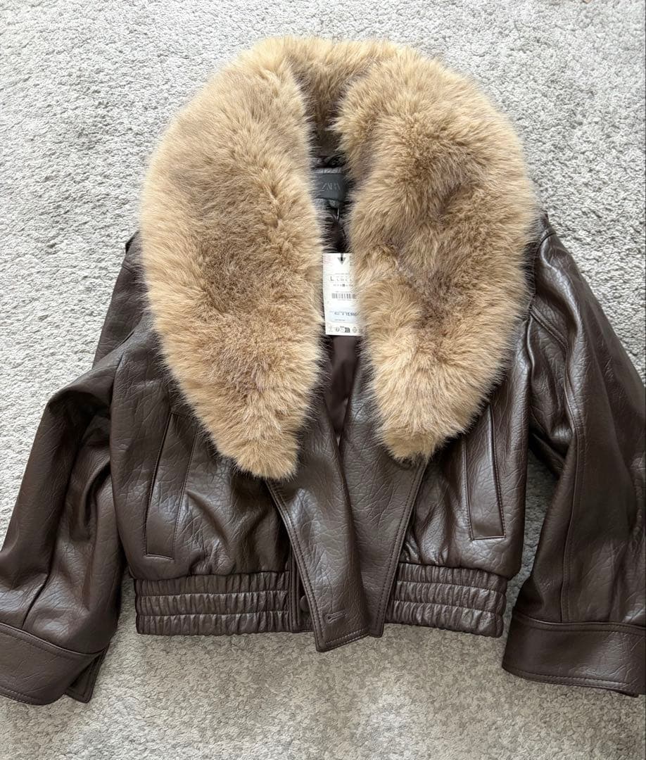 新品今期完売ZARA取り外し可能ファー襟付きフェイクレザージャケットLコート