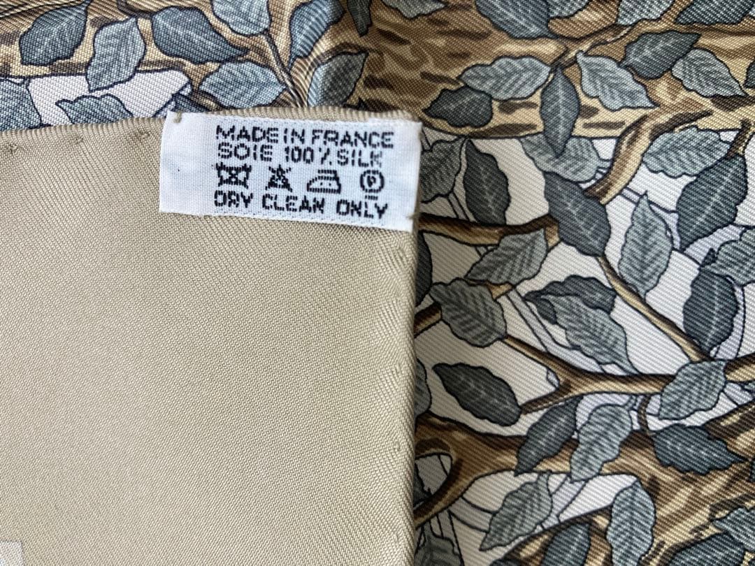 最終価格　エルメス スカーフ　カレ90 世界の中心軸　Axis Mundi