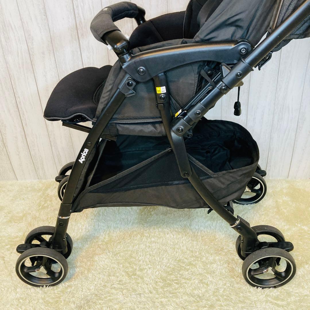 【美品】アップリカ ラクーナクッションフリープラス 2022年モデル