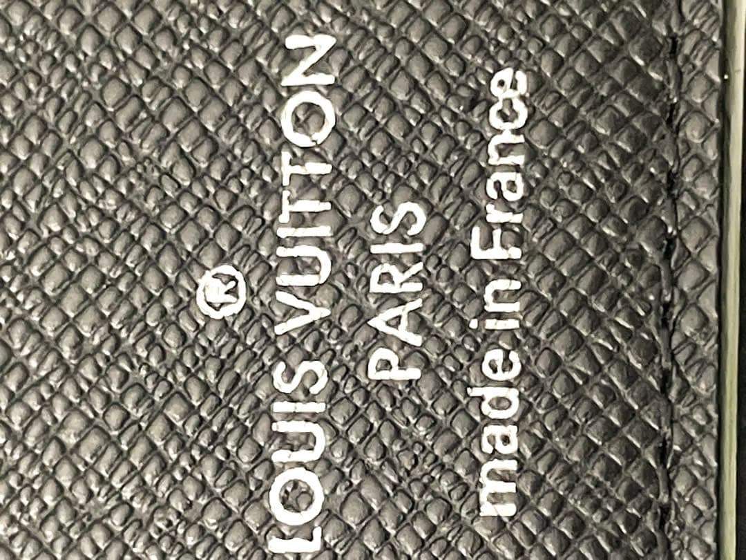 Louis Vuitton ルイヴィトン　ブラック 三つ折り財布