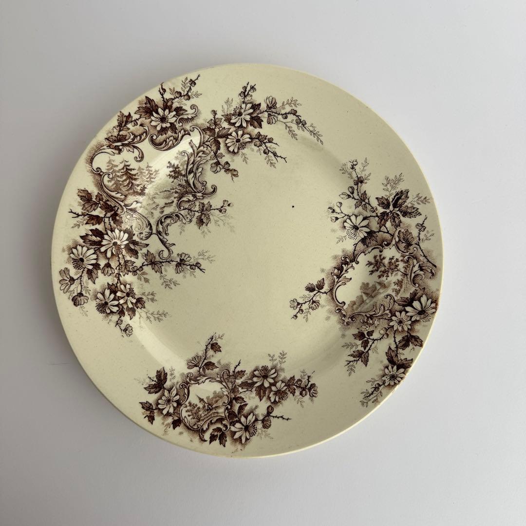 フランスアンティーク　Choisy le roi ショワジー　ポンパドール