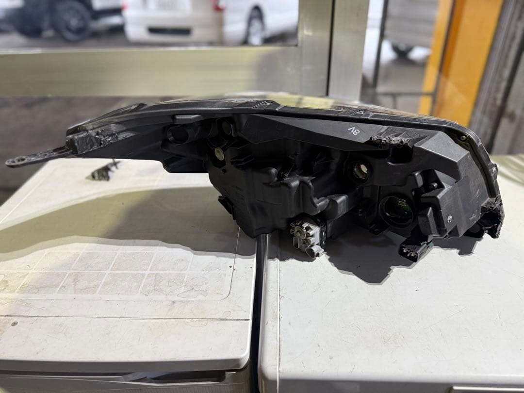 フォレスター SJ5/SJG 後期 左ライト KOITO 100-60310