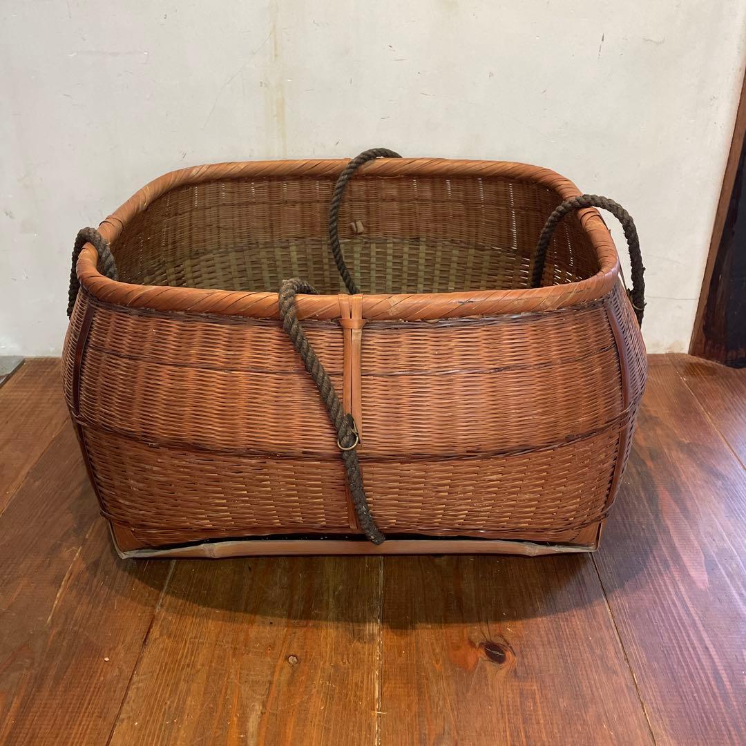 美品　レトロ　竹籠　バスケット　編み籠　収納　かご　大きいサイズ　インテリアに
