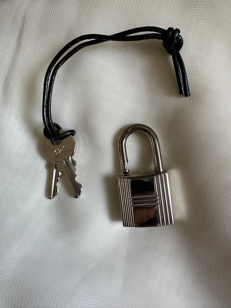 エルメスのカデナ　鍵ニコ付き