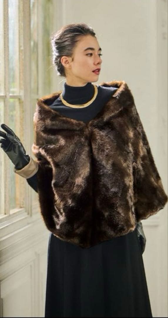 【タグ付き未使用】定価19800JENNEフェイクミンク中綿ケープ