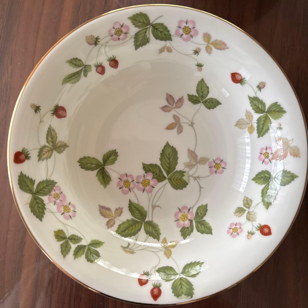 ウェッジウッド☆ワイルドストロベリーサラダソーサー5個セット