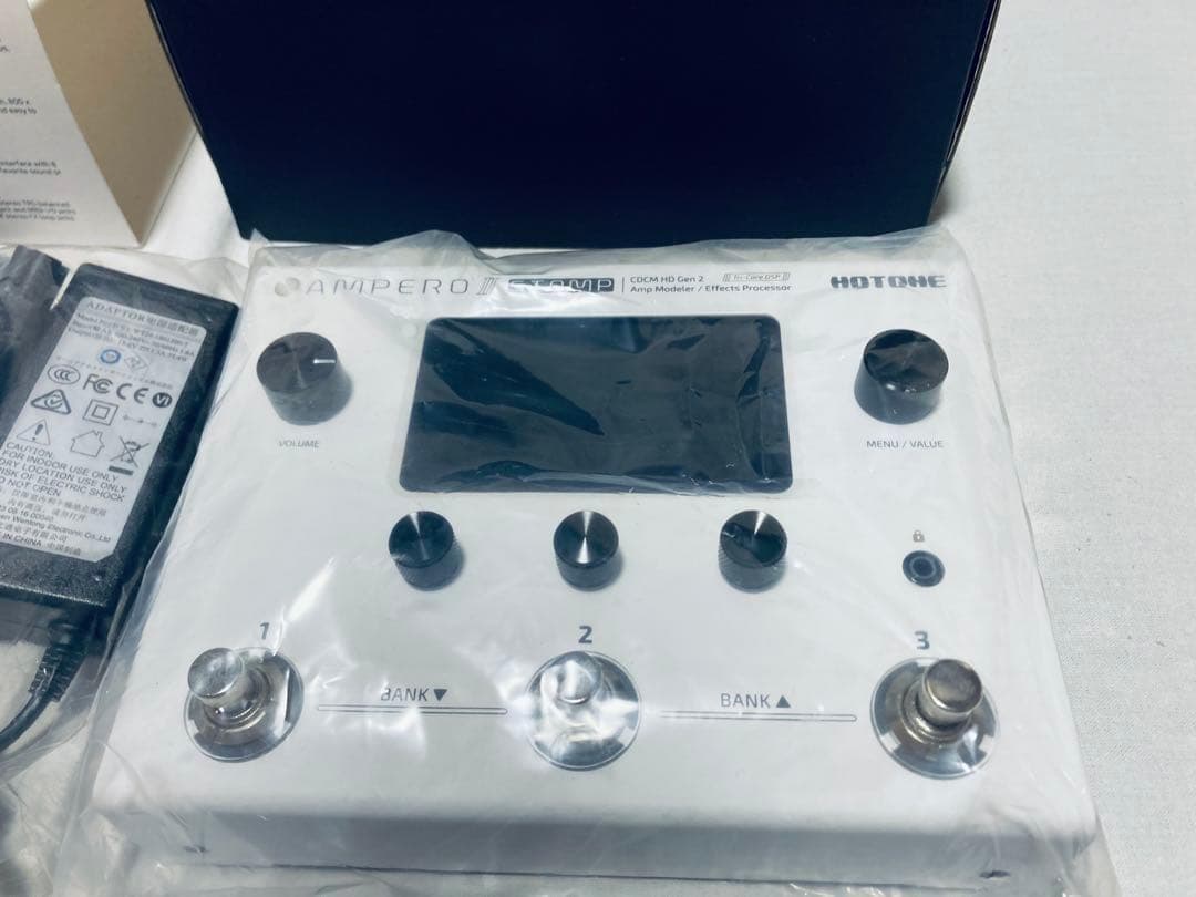 【Riru】Hotone Ampero II Stomp ホワイト