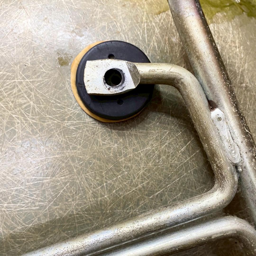 ● Herman Miller ハーマンミラー イームズ シェルチェア