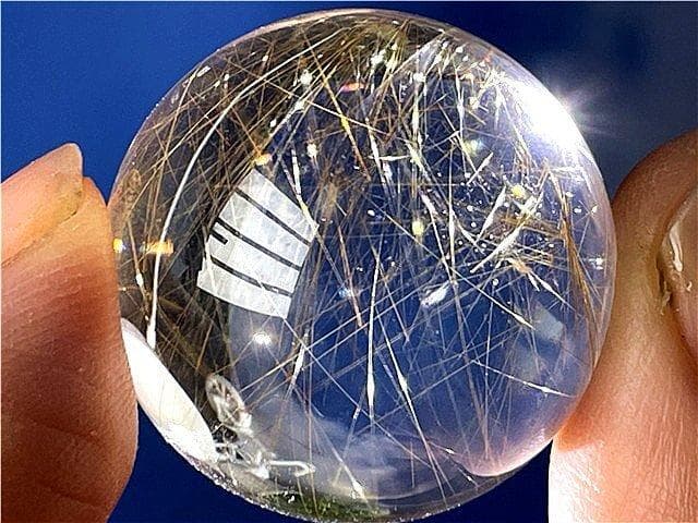 AAA級天然ゴールドルチルクォーツ丸玉B88P1/303P07D