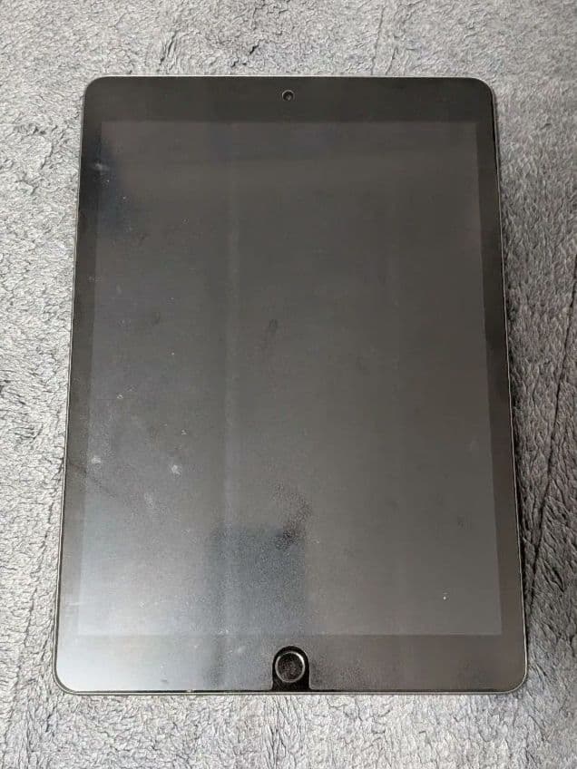 ipad 第9世代　WiFiモデル　64GB　スペースグレー