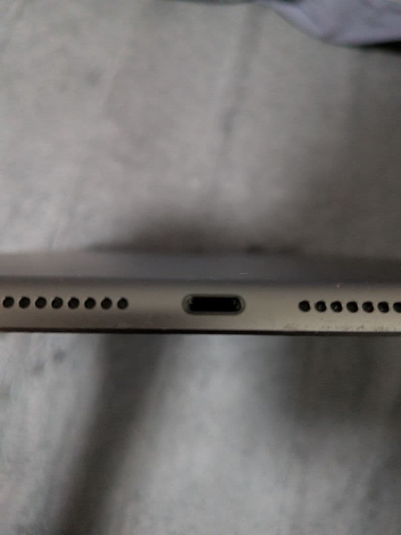 ipad 第9世代　WiFiモデル　64GB　スペースグレー