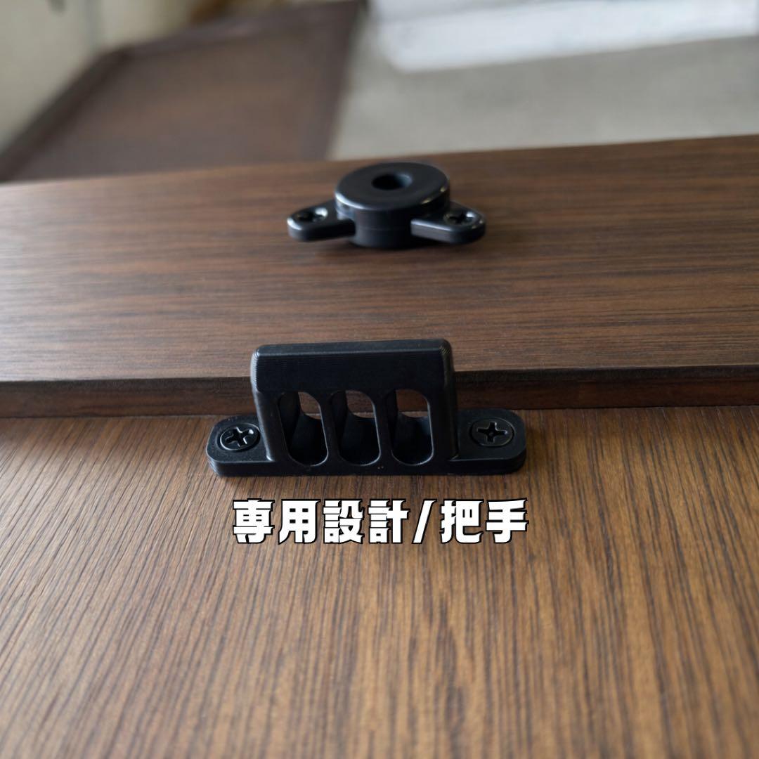 ハイエース 窓埋めパネル 左右セット 『DX』 吸盤4×2 DW Discr様