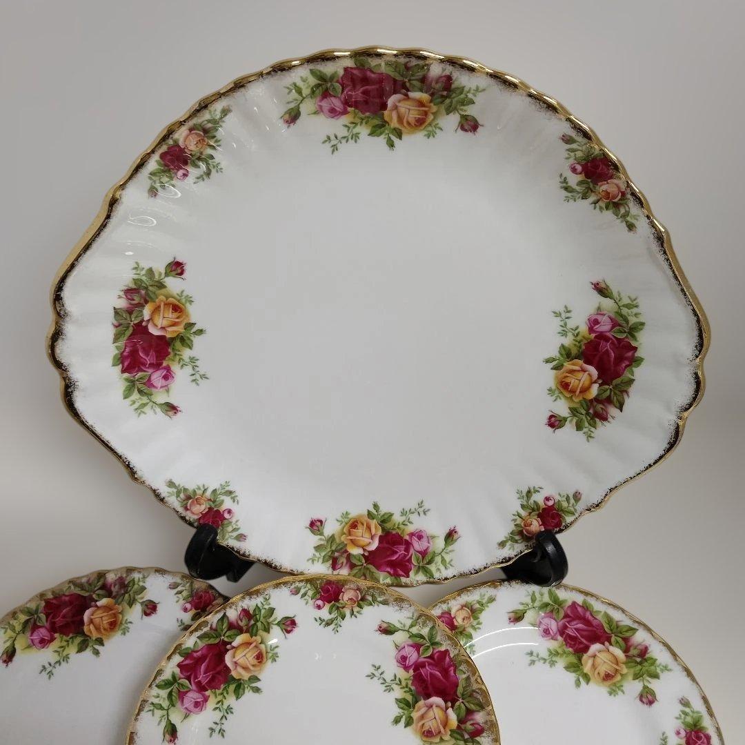 ロイヤルアルバート、オールドカントリーローズ皿セット（大皿1枚、小皿6枚）