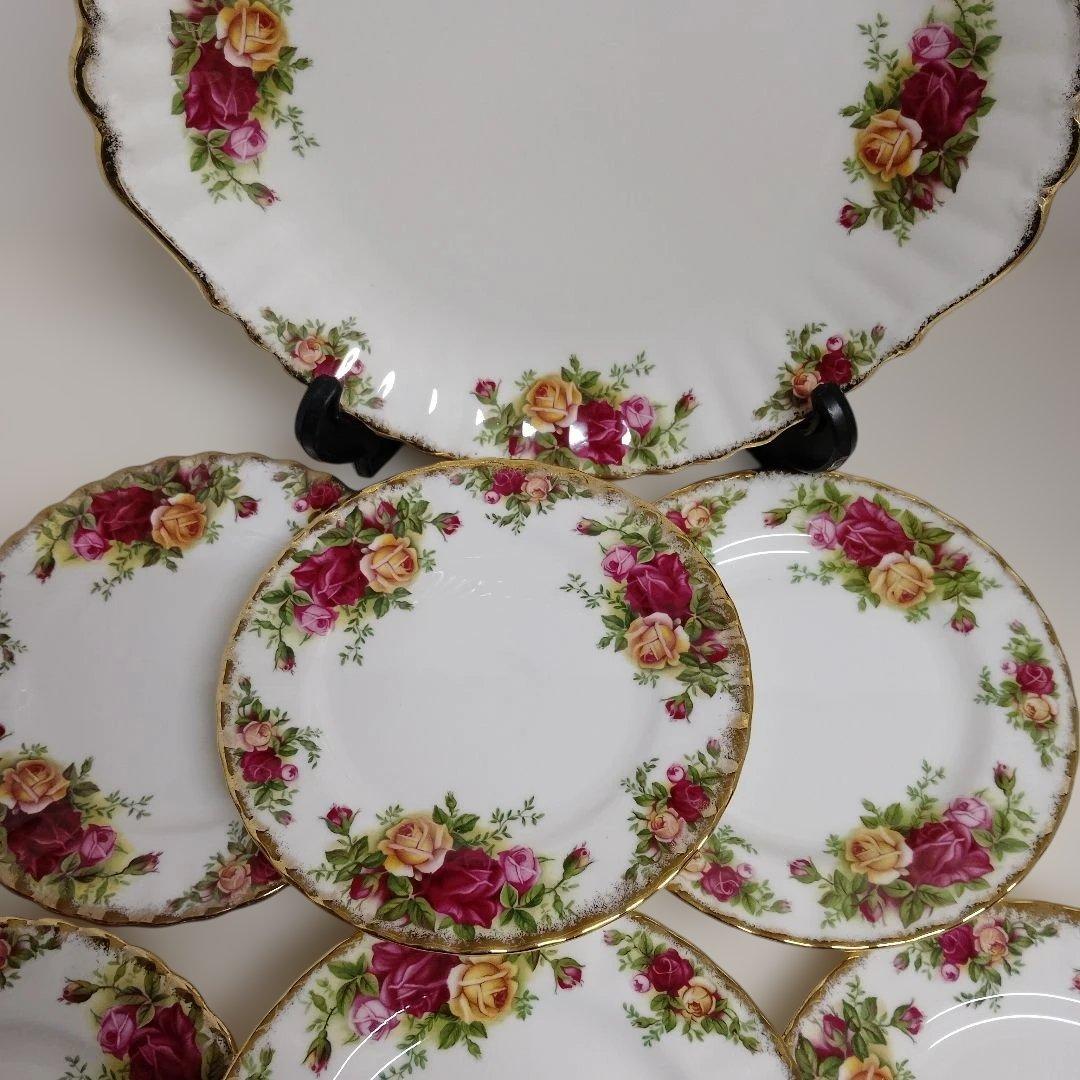 ロイヤルアルバート、オールドカントリーローズ皿セット（大皿1枚、小皿6枚）