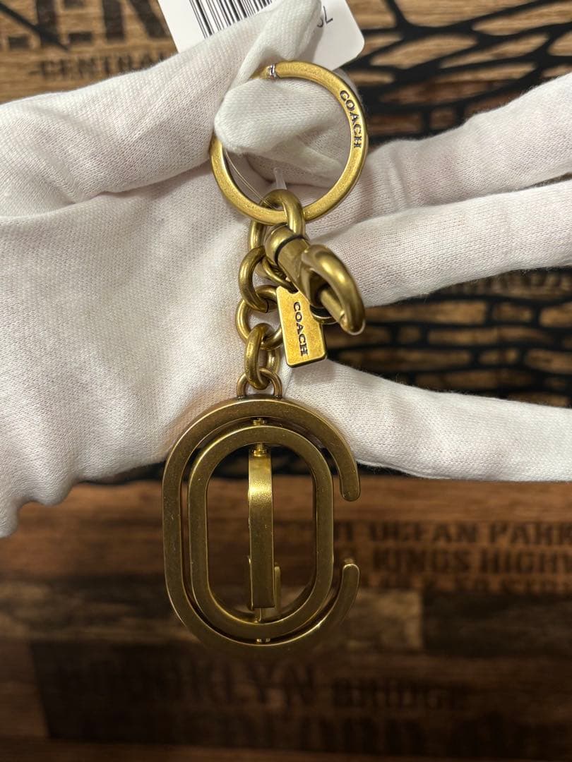 COACH キーホルダー　キーリング　新品未使用タグ付き　ゴールド