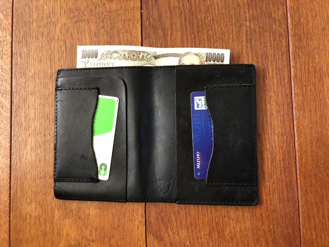 アメリカ製　HTC エイチティーシー　二つ折り財布