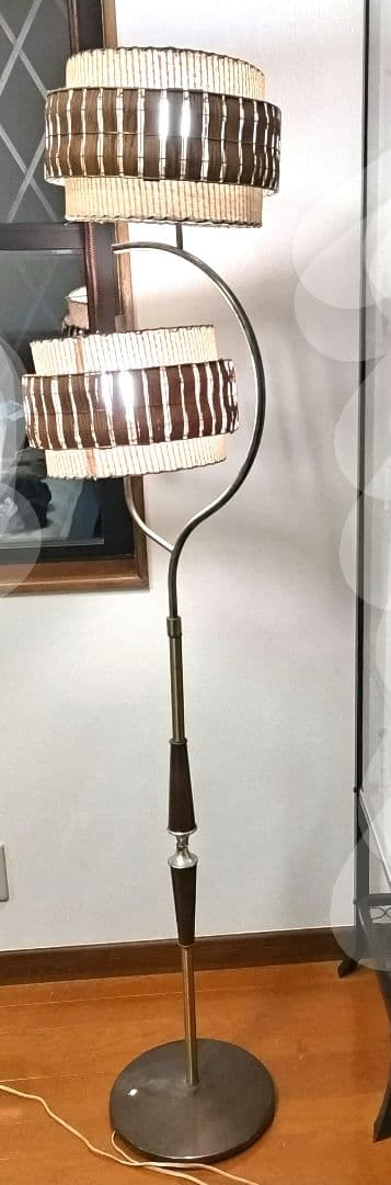 希少・アンティーク.フロアスタンド.ライト（アメリカン）