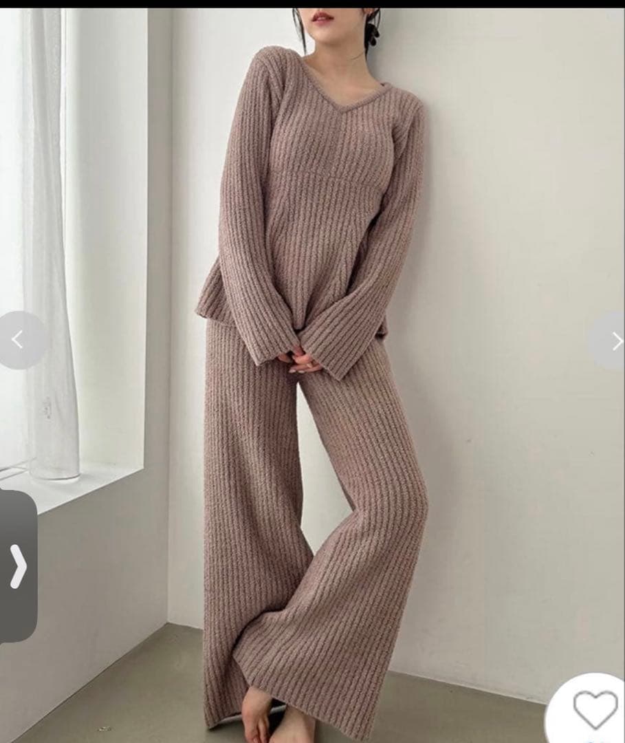 スナイデルホーム　snidel Vネック　ルームウェア　セットアップ