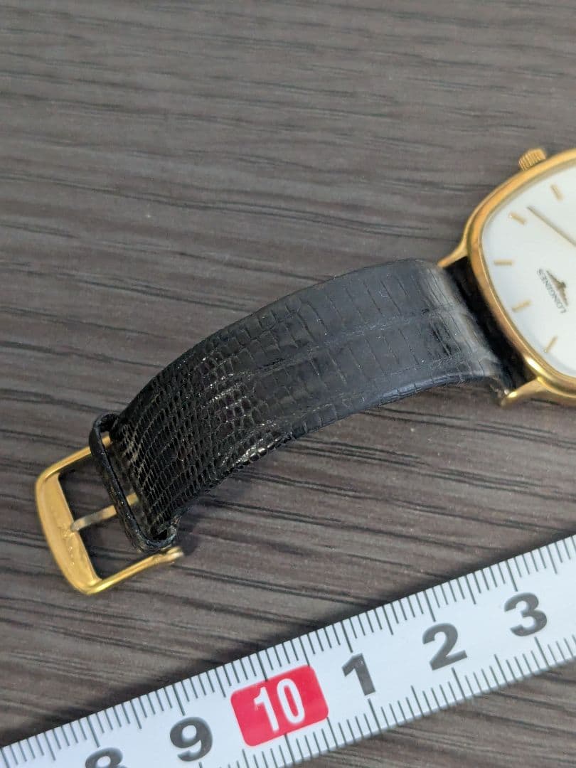 LONGINESの腕時計になります