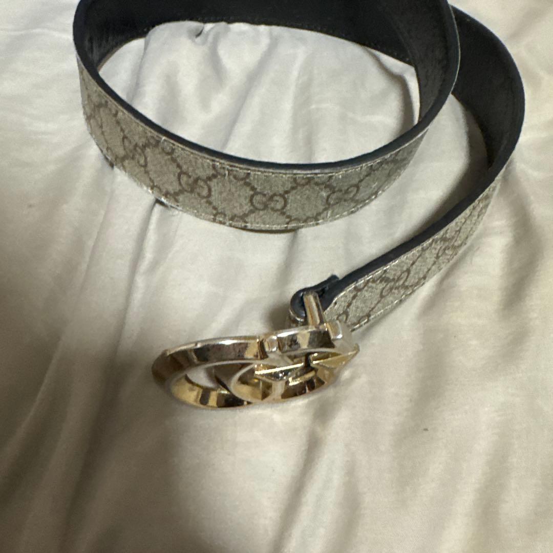 Gucci グレー ダブルGロゴ ベルト
