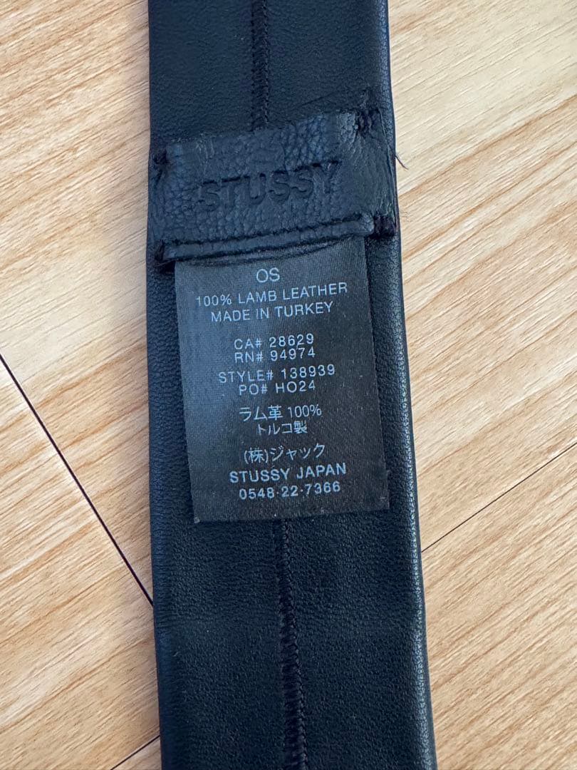 STUSSY ブラックラムレザーネクタイ