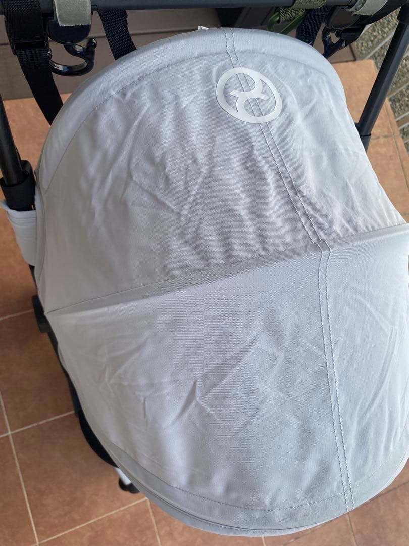 サイベックス　リベル　折りたたみ式ベビーカー 肩紐&バンパー付き　ホワイトグレー