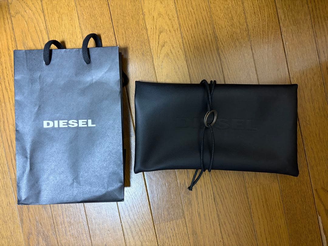【良品】DIESEL ディーゼル 黒 レザー 二つ折り財布