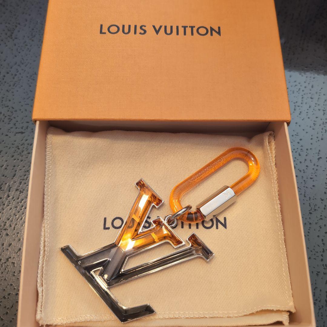 ルイヴィトン サックLVプリズム ビジュー キーホルダー チャーム