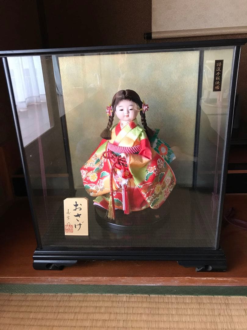 日本人形　ガラスケース入り
