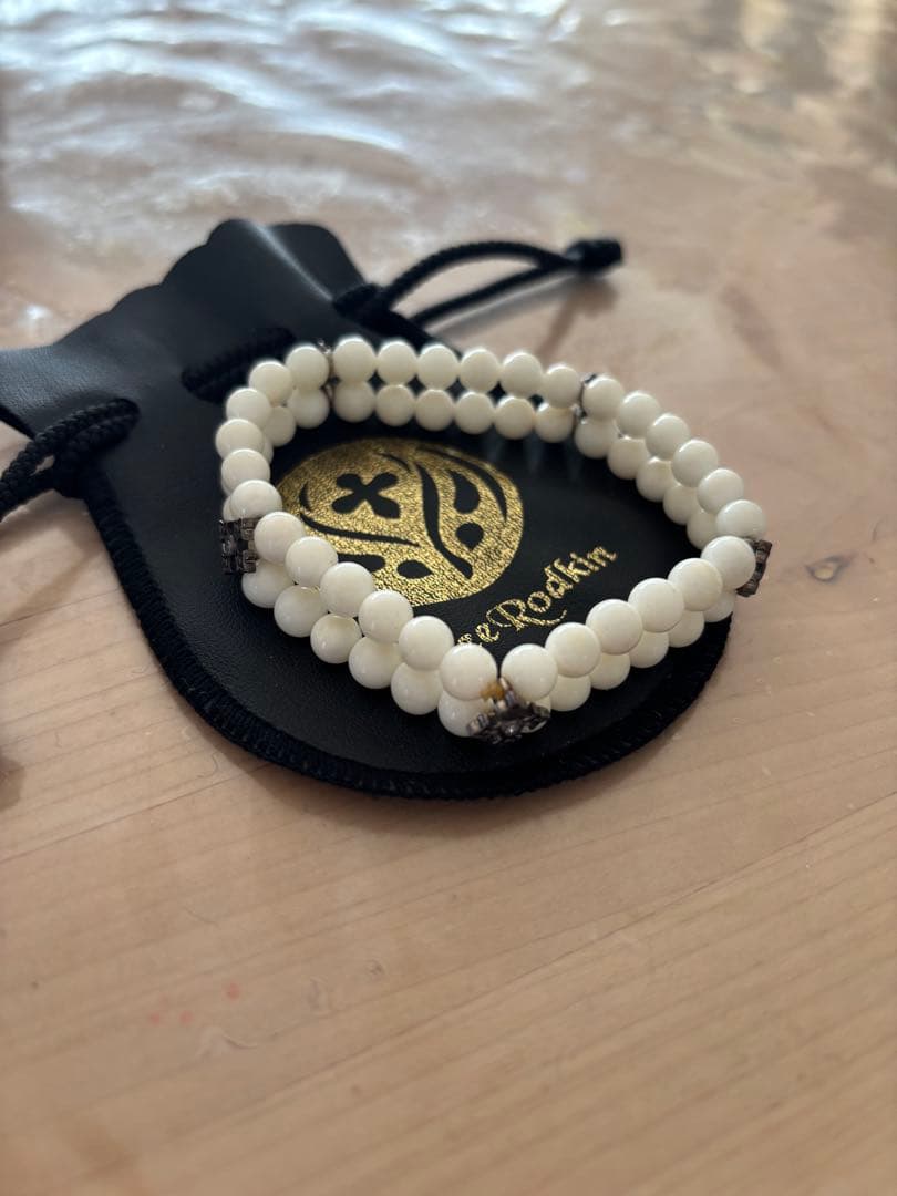 ローリーロドキン　ブレスレット　白
