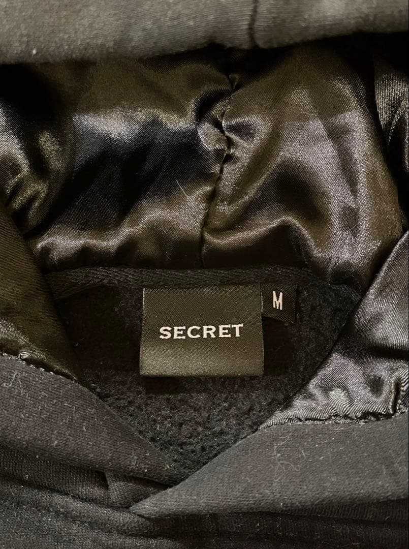 Secret パーカー