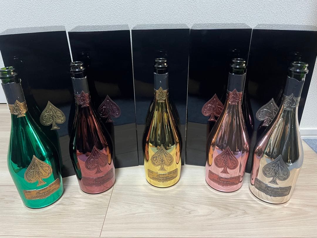 アルマンドシャンパン5色セット　空瓶＋ケース+ケースカバー　+エンジェル白黒