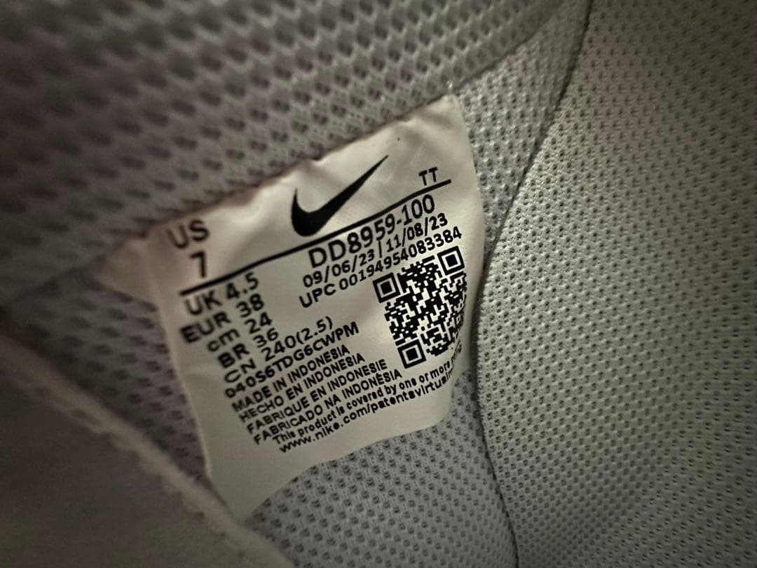 ナイキ エア フォース 1 '07 レディース24cm