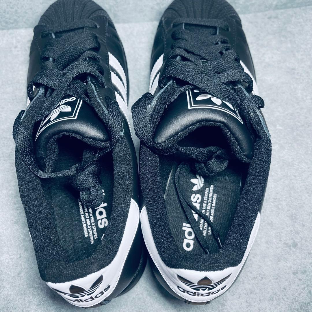 【極美品】adidas SUPERSTAR 黒 白 アディダス スーパースター