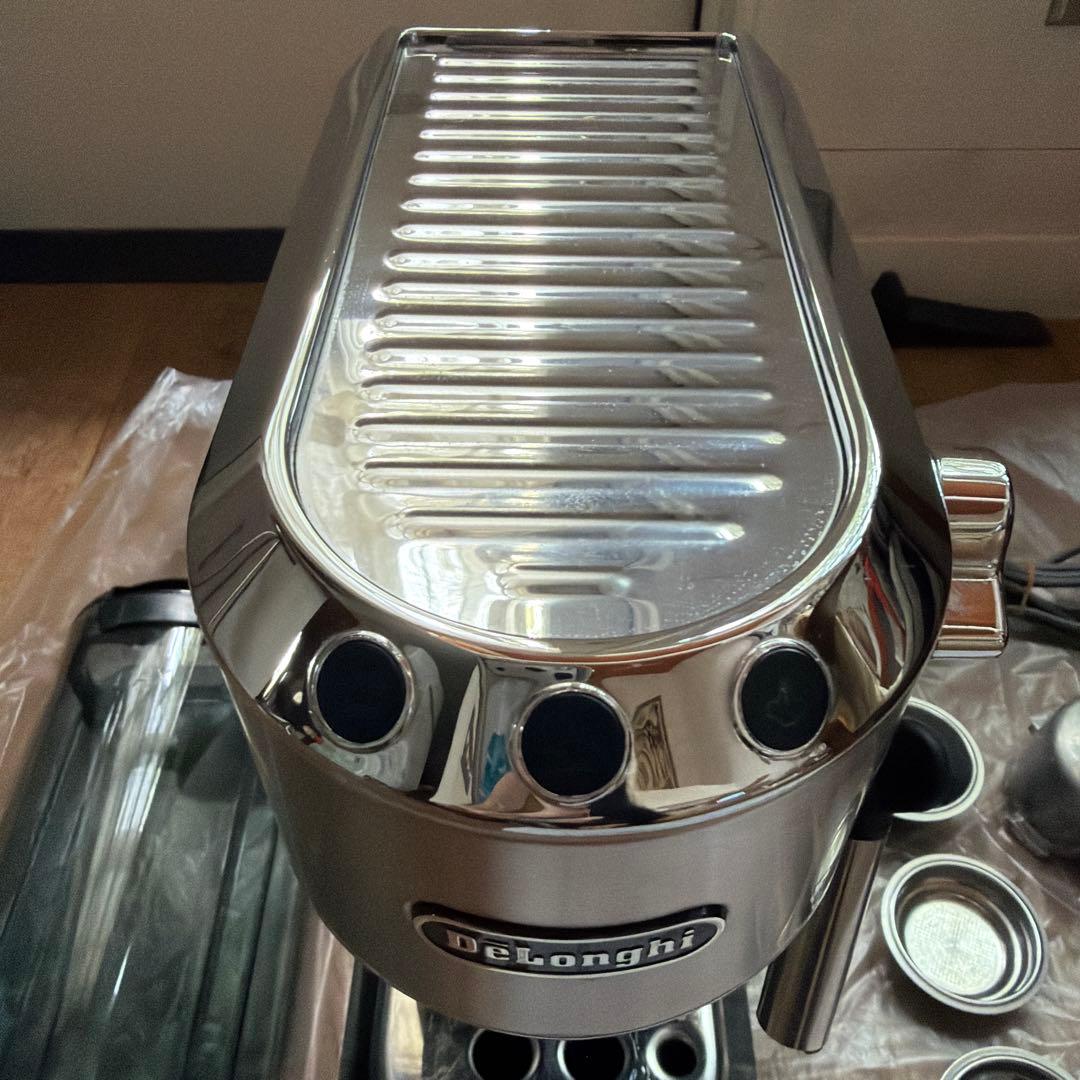 デロンギ EC680M デディカ エスプレッソ・カプチーノメーカー