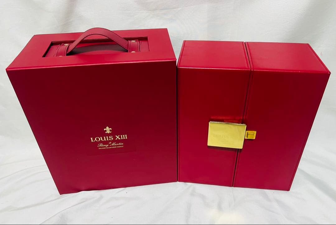 レミーマルタン ルイ13世 バカラ　替栓・冊子・観音開き化粧箱・外箱付！未開封