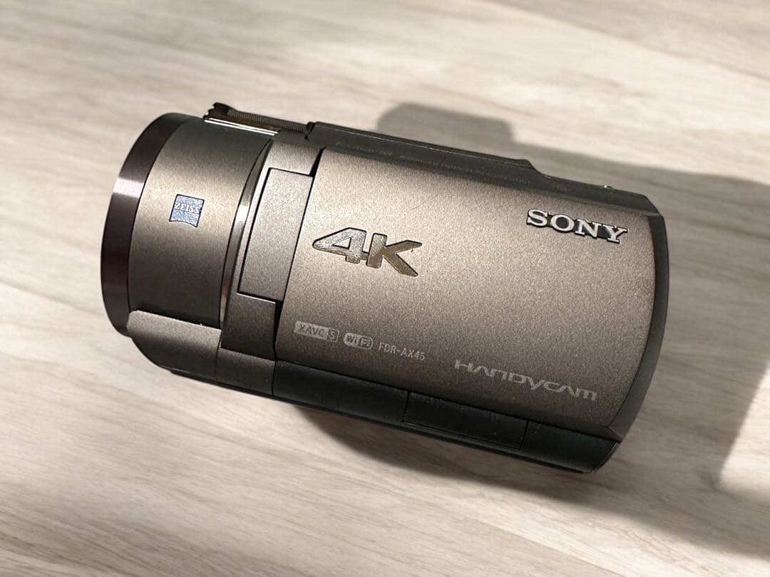 SONY FDR-AX45 4Kビデオカメラ 追加バッテリーと充電器付　ブロンズ