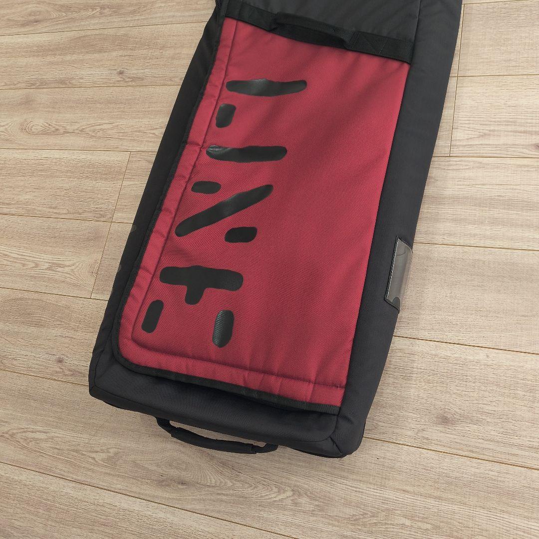 新品■LINEライン■スキーバッグ　ローラー付き