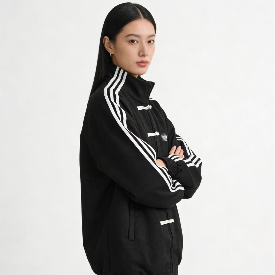 adidas フード付きジャケット 黒 M