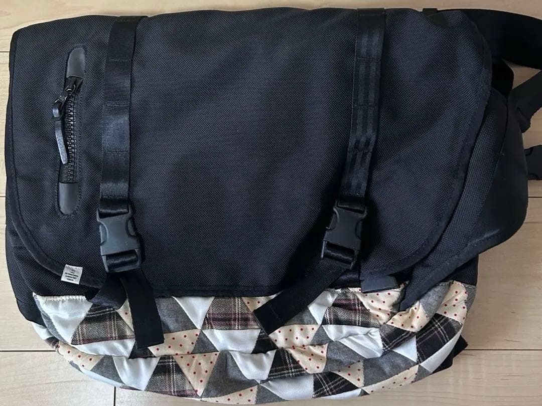 visvim メッセンジャーバッグ 黒