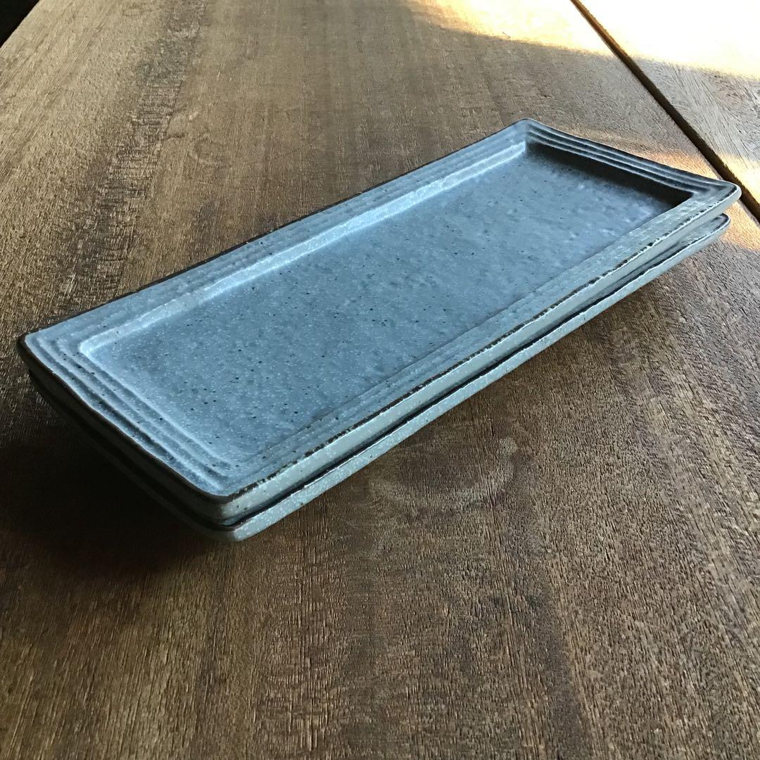 サクラ草です。新品美濃焼　コバルトリム長皿　焼き物皿ペア2枚セット他