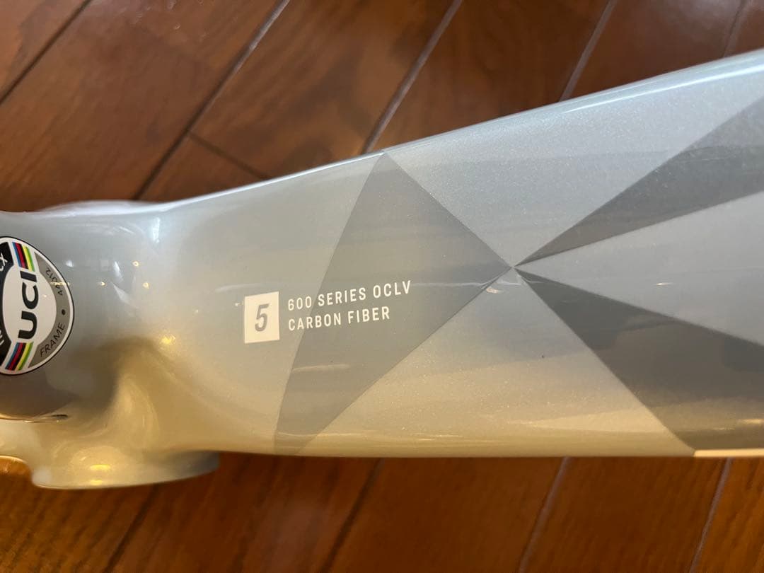 フ*S様 TREK フレームセット 現行モデル　【トップチューブの割れあり】