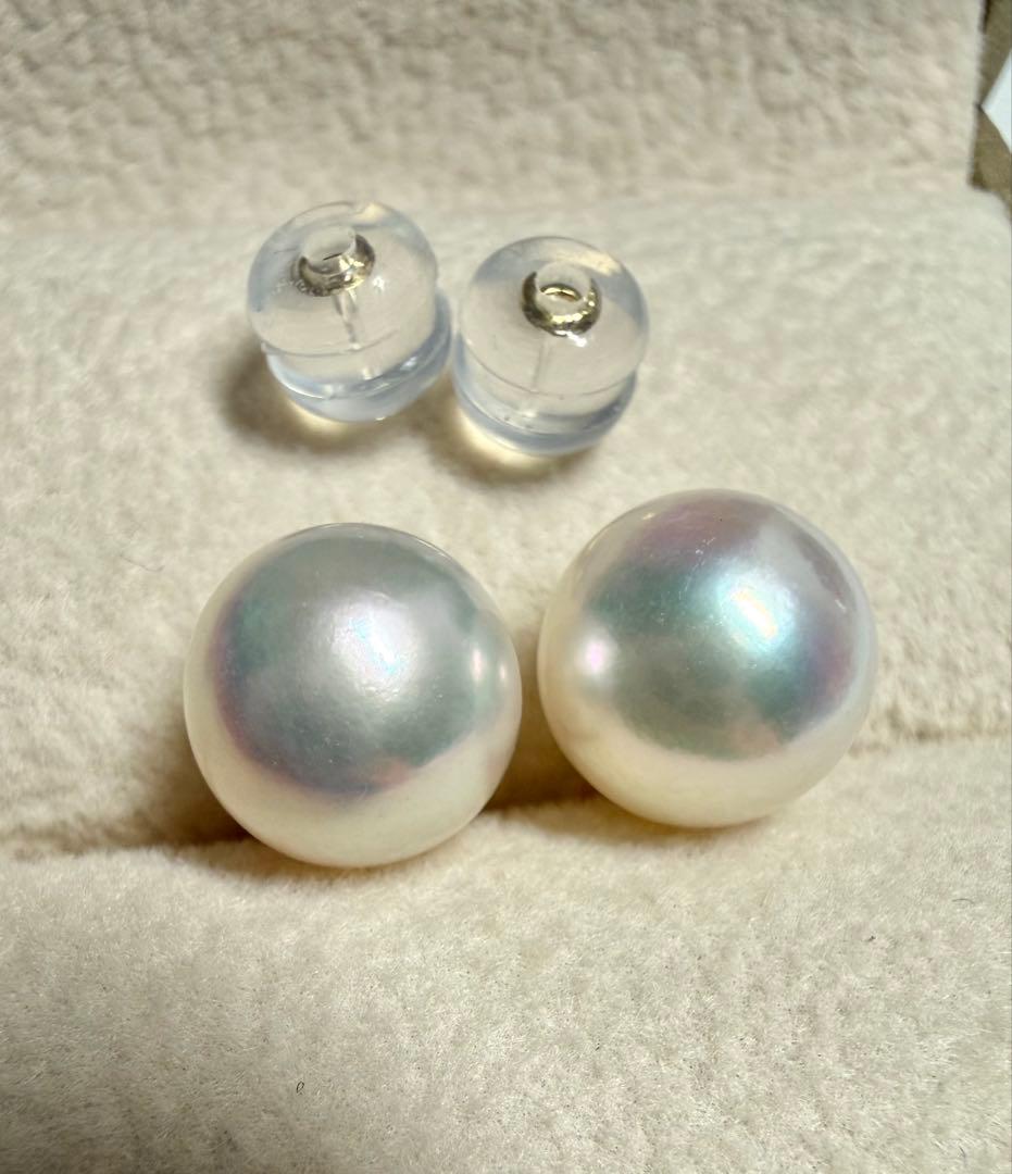 B608 アコヤ本真珠　18k金　ピアス　本物　海水 真珠　パール